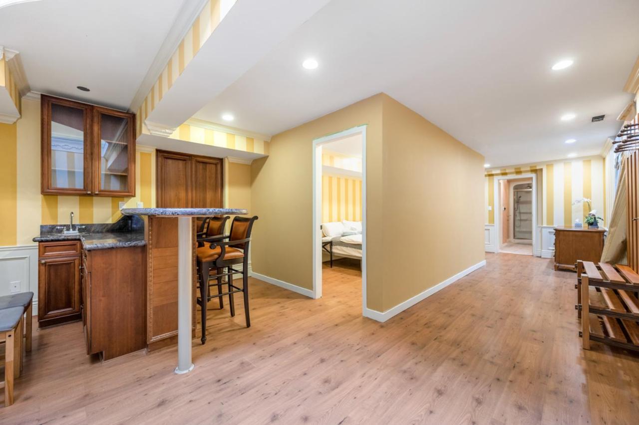Charming Retreat On Cypress Street, Your Home Away From Home فانكوفر المظهر الخارجي الصورة